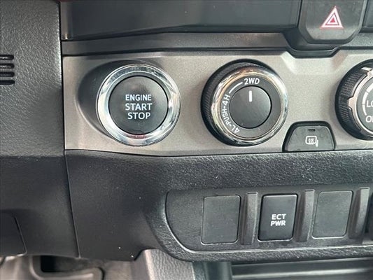 2020 Toyota Tacoma TRD Off-Road V6 w/ Rear Parking Camera & Apple CarPlay in Hendersonville, NC - Auto Advantage