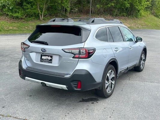 2022 Subaru Outback Limited w/ Moonroof & Navigation & Popular Package #2 in Hendersonville, NC - Auto Advantage