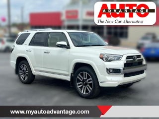 2021 Toyota 4Runner Limited w/ Third Row Seating & Sunroof & Navigation Packag