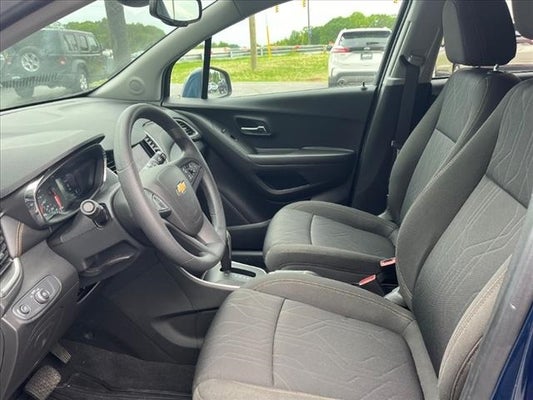 2020 Chevrolet Trax LT w/ Rear Parking Camera in Hendersonville, NC - Auto Advantage
